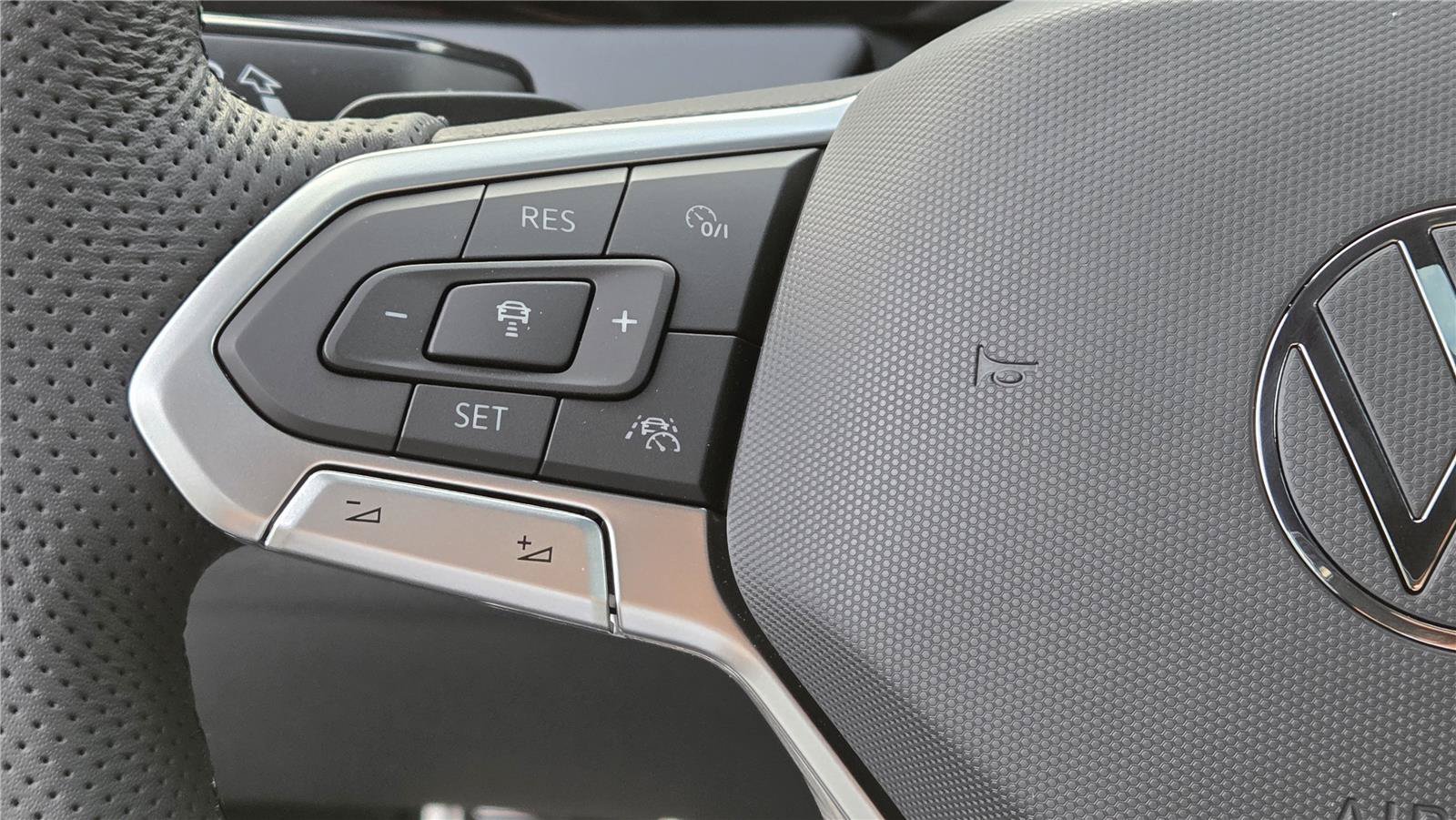 New 2027 Volkswagen Jetta GLI Autobahn FWD image 17