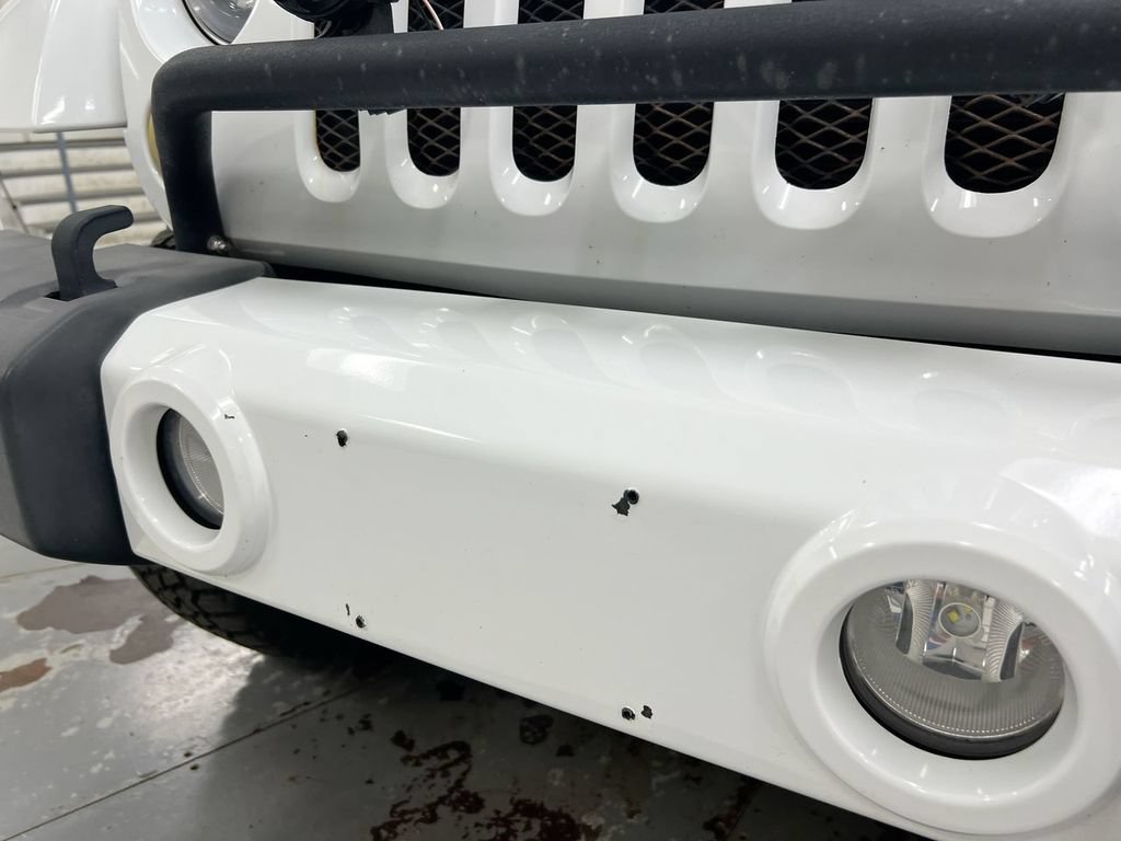Used 2012 Jeep Wrangler Unlimited Sahara AWD/4WD image 26