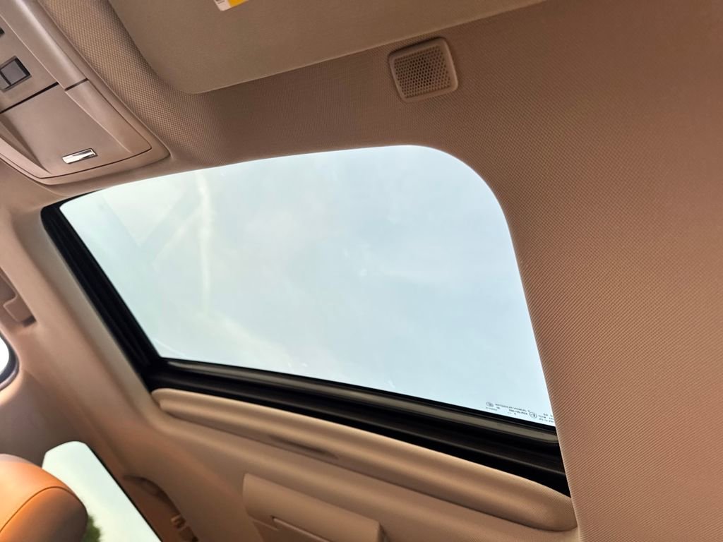 Used 2017 Chevrolet Tahoe Premier image 19