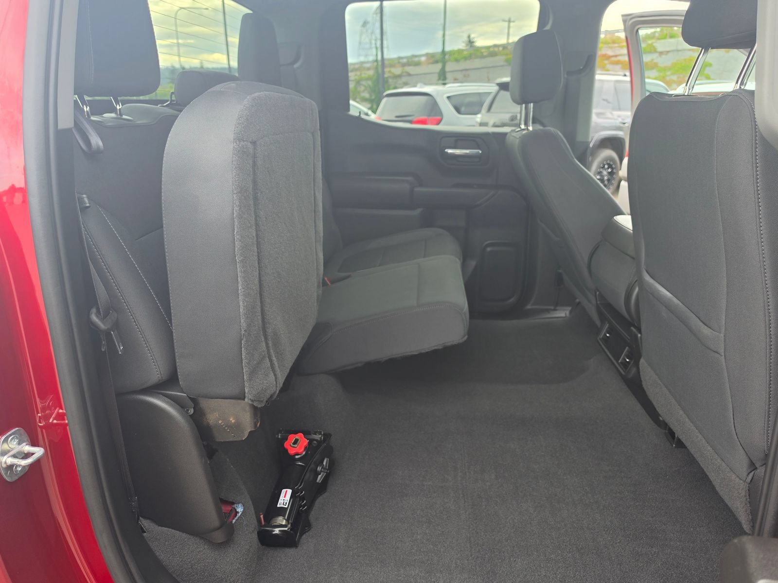 Used 2022 Chevrolet Silverado 1500 Custom w/ Safety Confidence Package AWD/4WD image 25