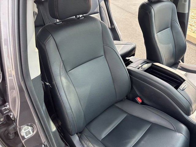 Certified 2019 Toyota Highlander XLE image 17