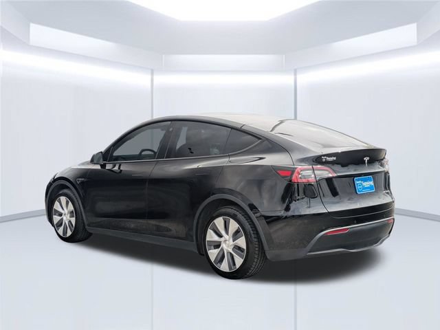 Used 2022 Tesla Model Y Long Range AWD/4WD image 3
