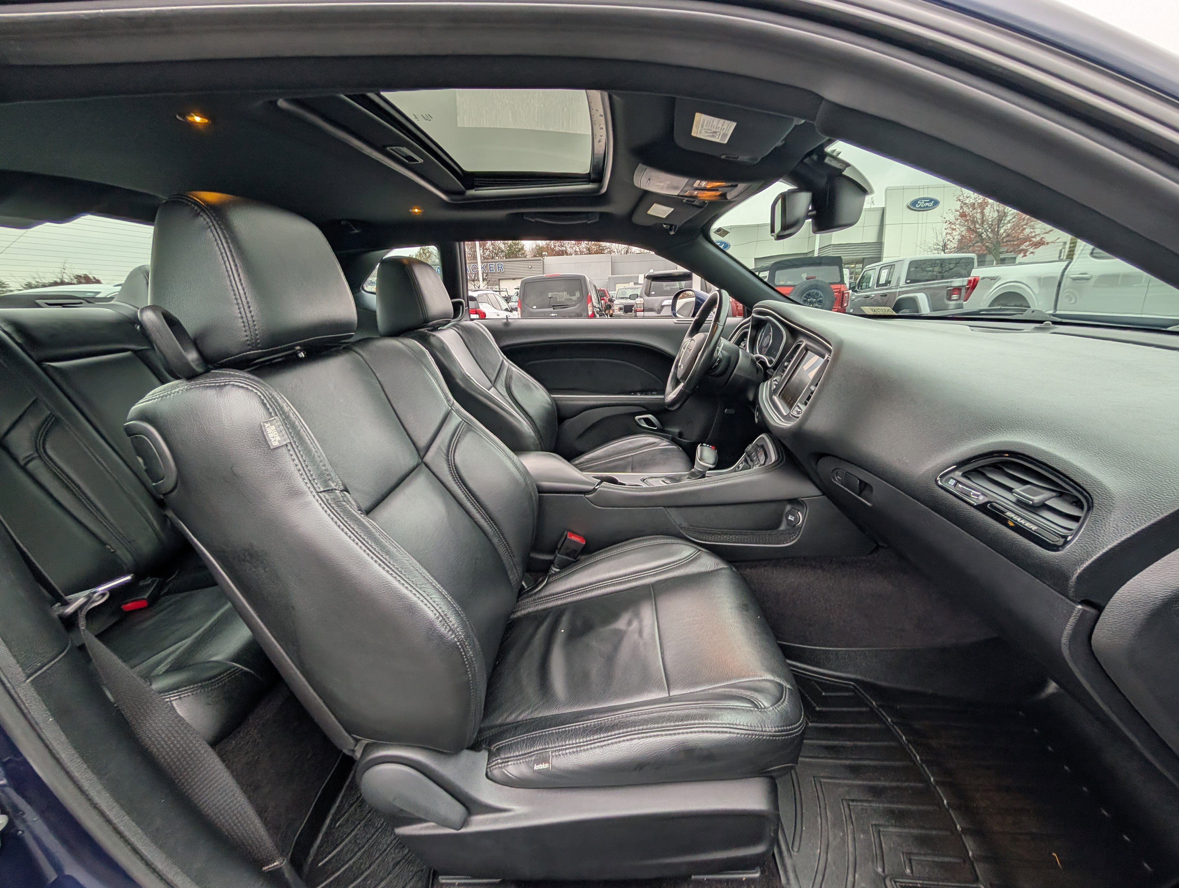 Used 2016 Dodge Challenger R/T Scat Pack image 10