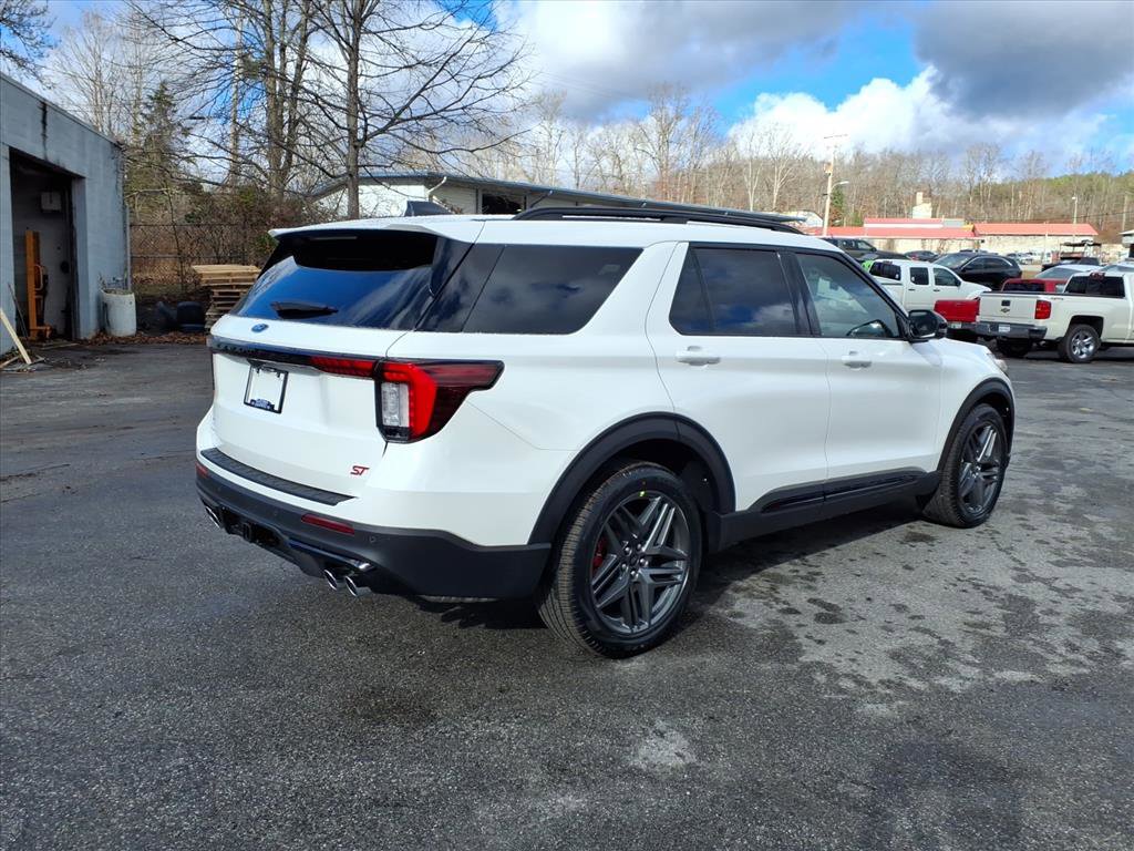 New 2026 Ford Explorer ST w/ Sun And Sound Package image 4