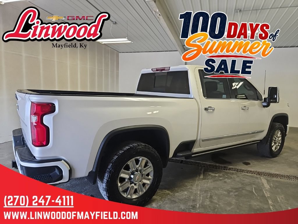 Used 2024 Chevrolet Silverado 2500 High Country w/ High Country Premium Package AWD/4WD image 2