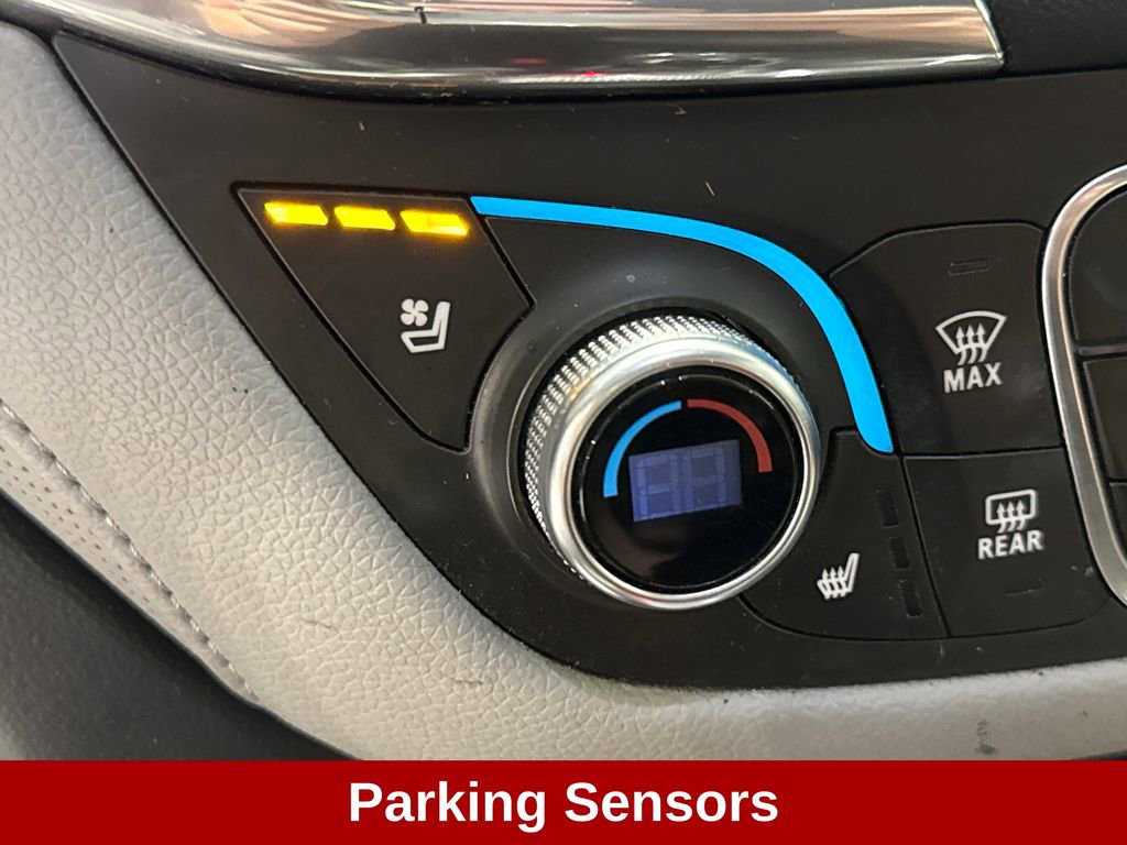Used 2018 Chevrolet Equinox Premier AWD/4WD image 17