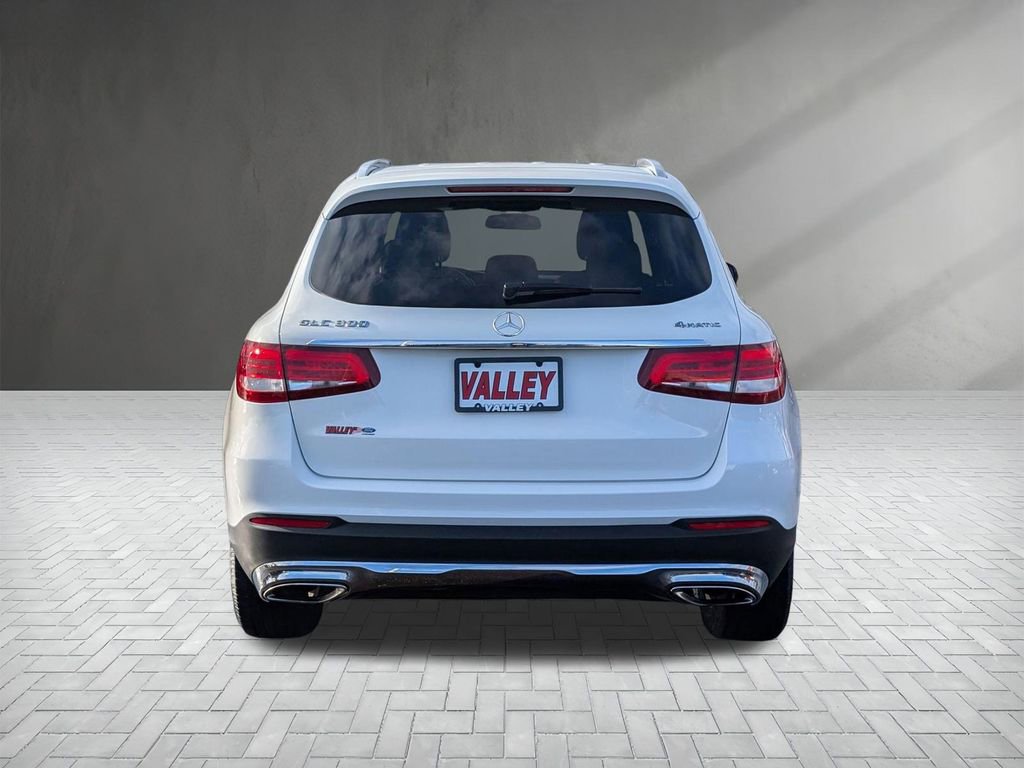 Used 2018 Mercedes-Benz GLC 300 4MATIC image 8
