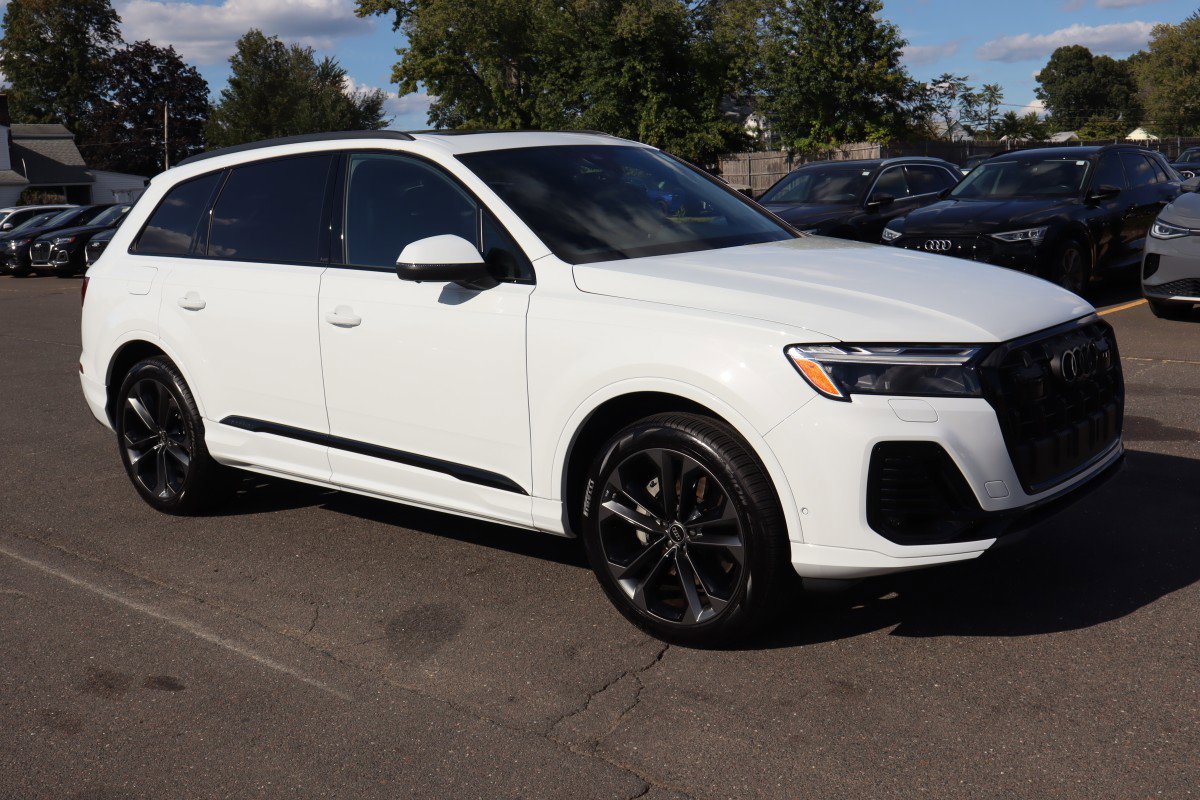 Used 2025 Audi Q7 3.0T Premium Plus w/ Premium Plus Package image 3