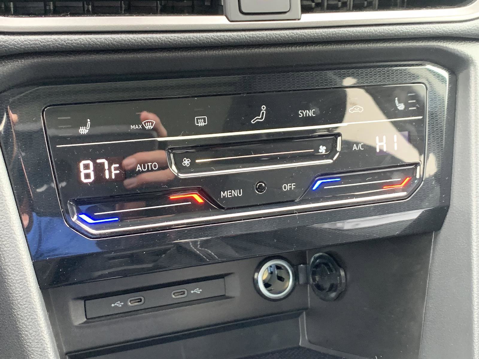 Used 2025 Volkswagen Taos SE w/ Taos Adventure Package (SXB) image 36