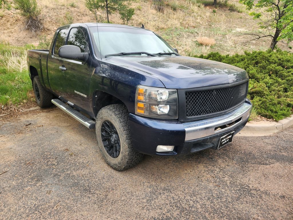 Used 2011 Chevrolet Silverado 1500 LT w/ All-Star Edition AWD/4WD image 18