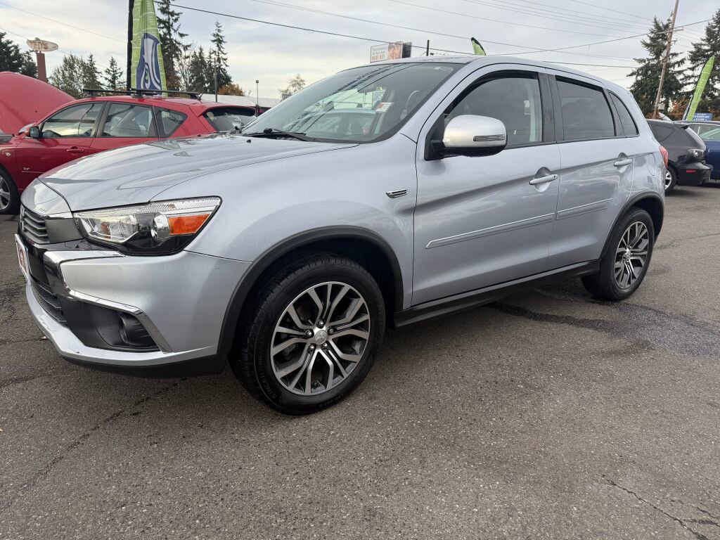Used 2017 Mitsubishi Outlander Sport ES image 3
