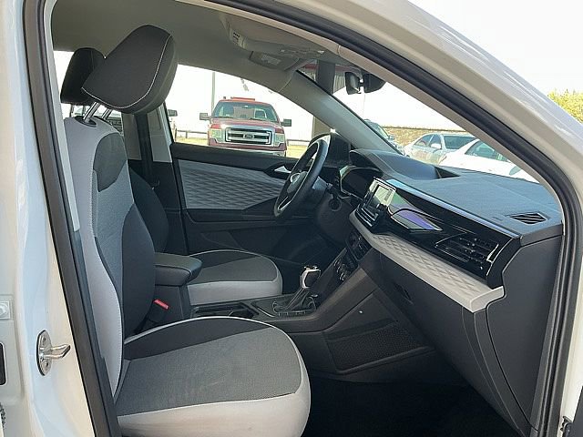 Used 2023 Volkswagen Taos S w/ Driver Assistance Package image 11