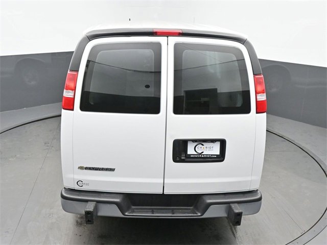 Used 2024 Chevrolet Express 2500 w/ Driver Convenience Package image 30