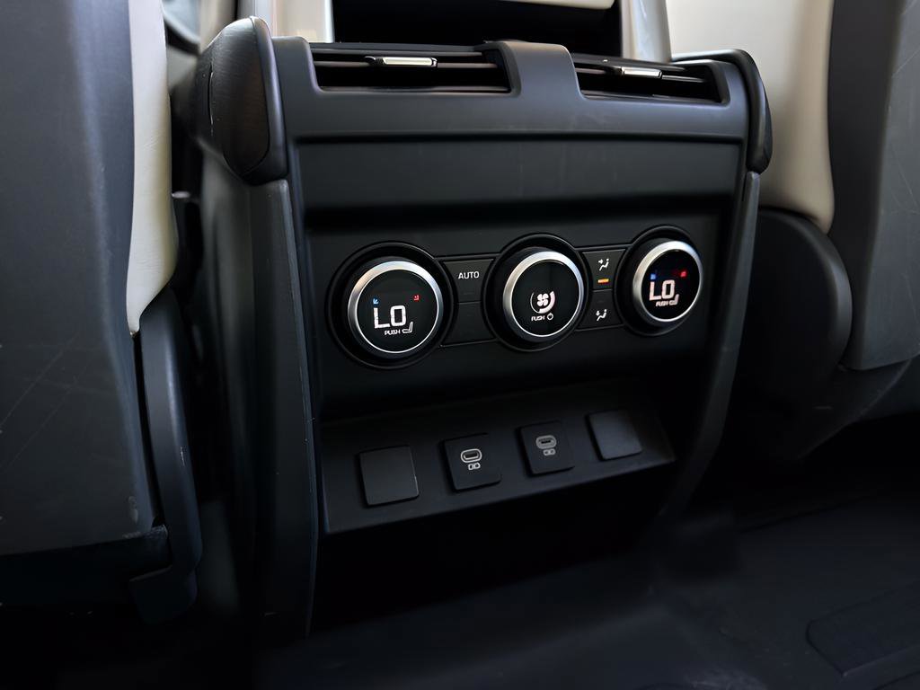 Used 2023 Land Rover Defender 130 First Edition AWD/4WD image 21