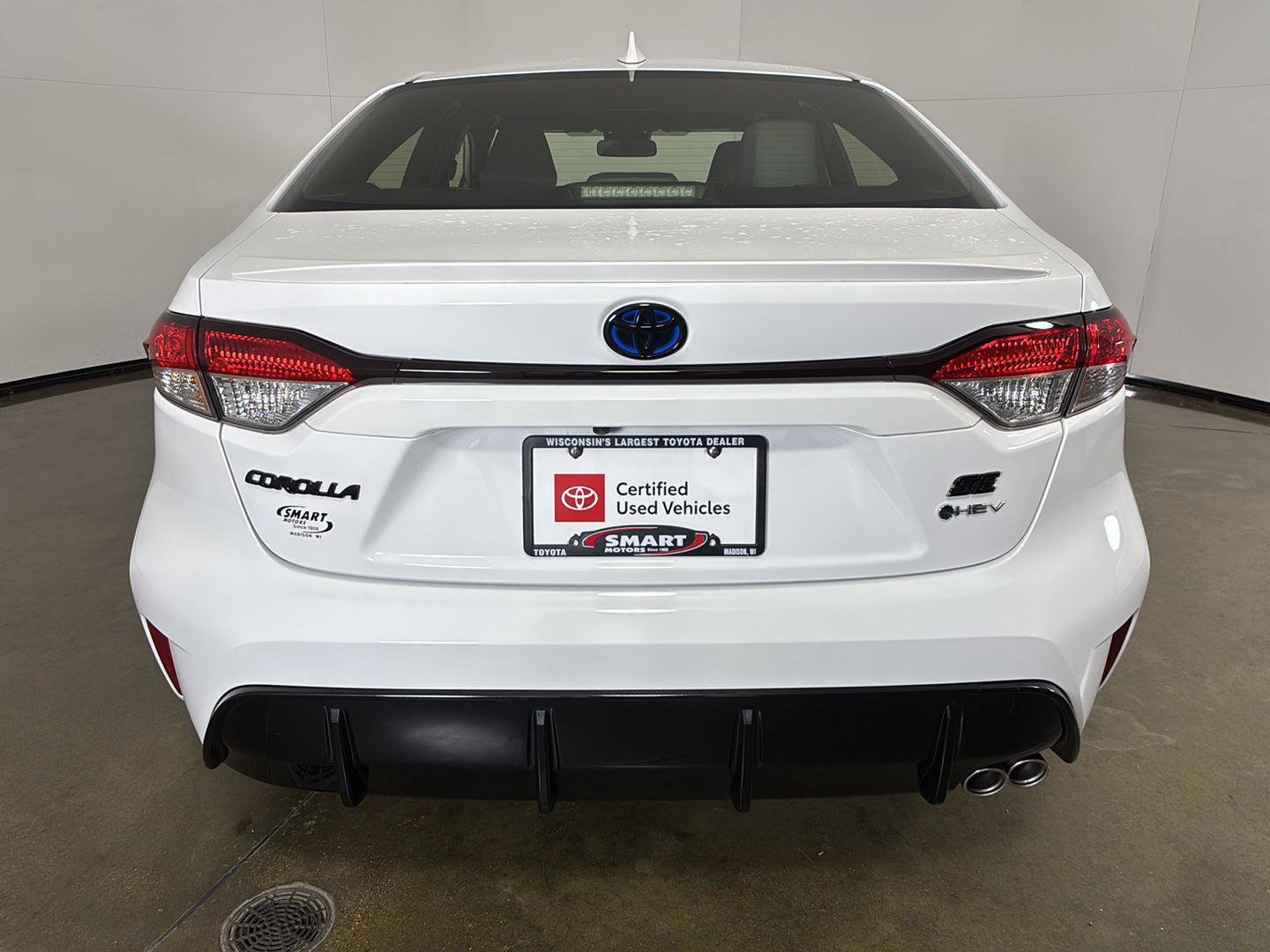 Used 2025 Toyota Corolla SE w/ SE Premium Package AWD/4WD image 11