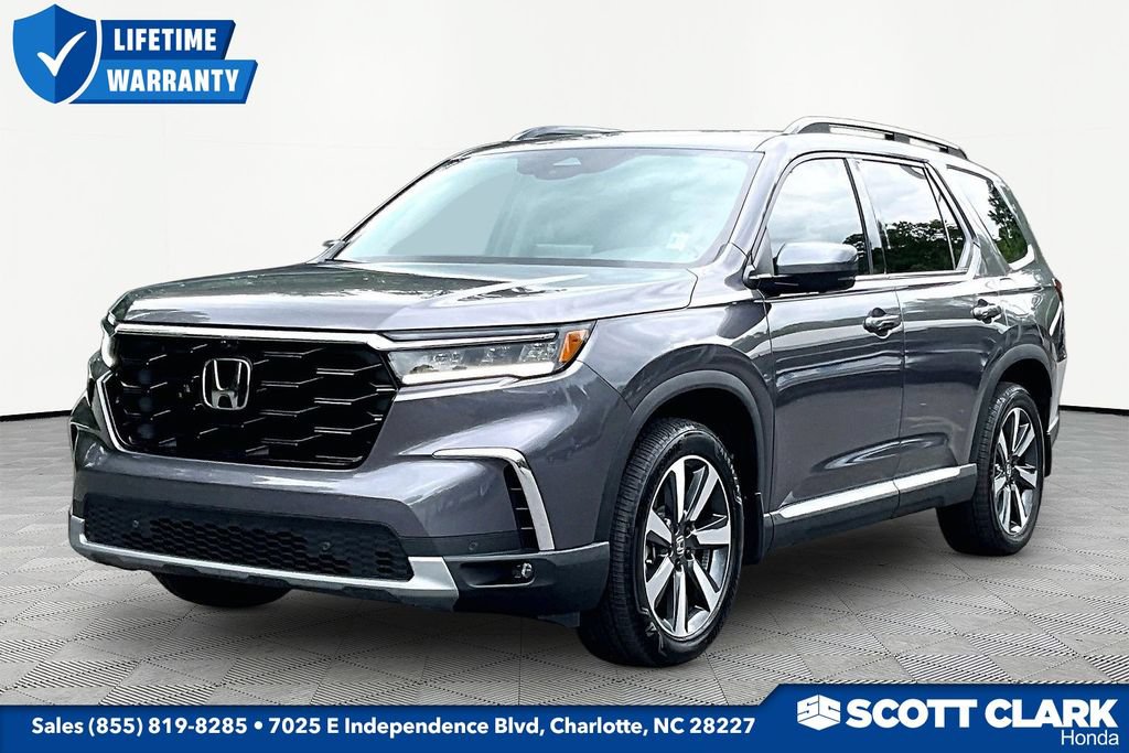 Used 2025 Honda Pilot Elite image 3