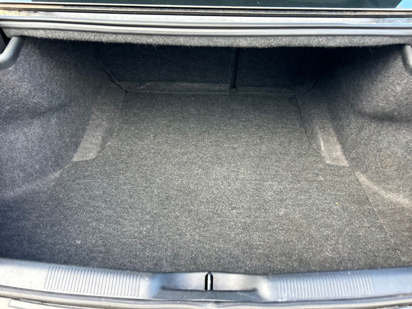 Used 2014 Dodge Charger SXT RWD image 35