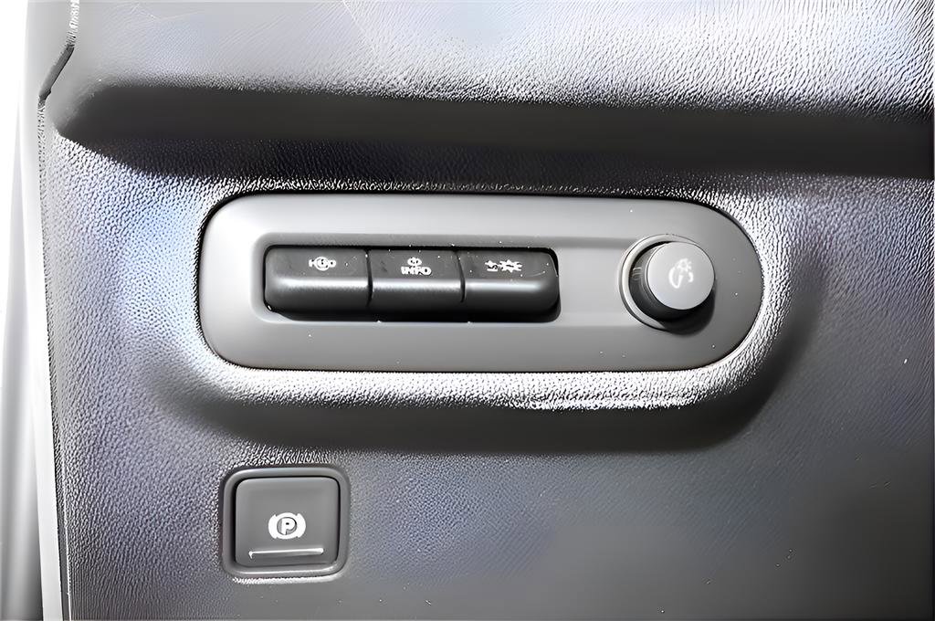 Used 2024 GMC Terrain AT4 w/ Tech Package image 11