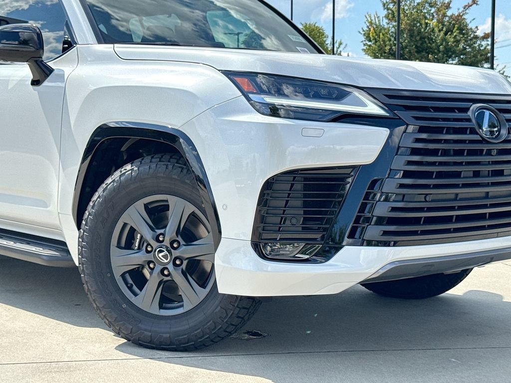 New 2025 Lexus LX 700h Overtrail image 11
