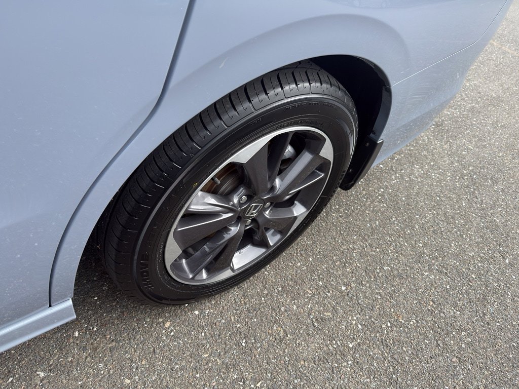 Used 2023 Honda Odyssey Elite image 12