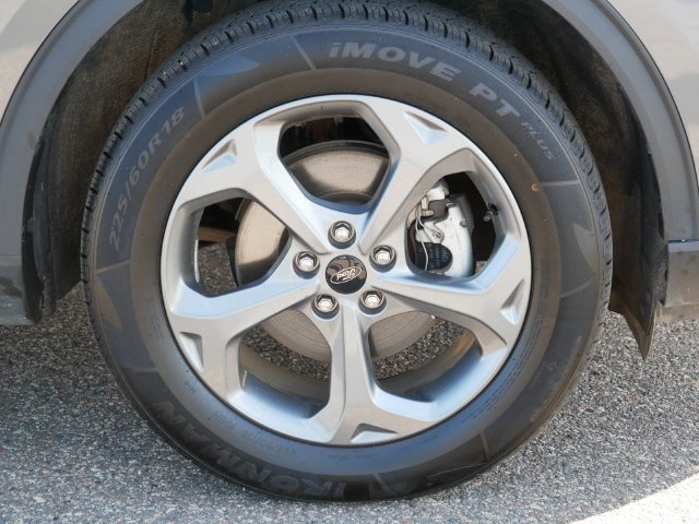 Used 2025 Ford Escape ST-Line Select AWD/4WD image 9