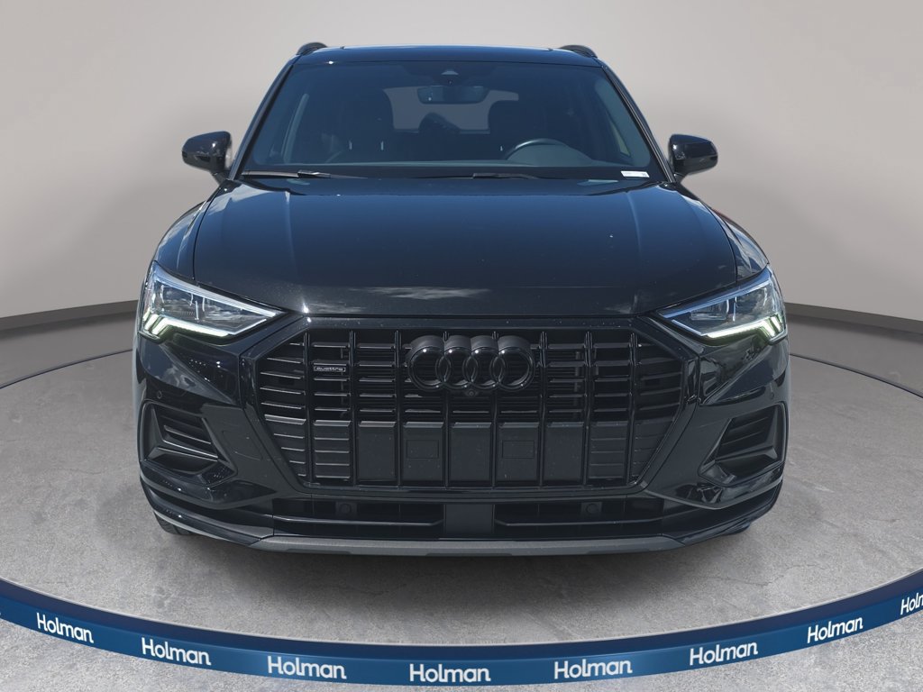 Used 2024 Audi Q3 2.0T Premium Plus w/ Premium Plus Package AWD/4WD image 3