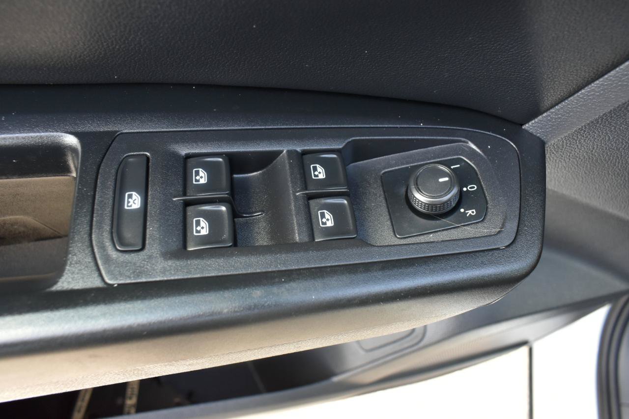 Used 2020 Volkswagen Atlas Cross Sport SE FWD image 39