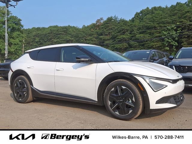 New 2025 Kia EV6 Wind image 2