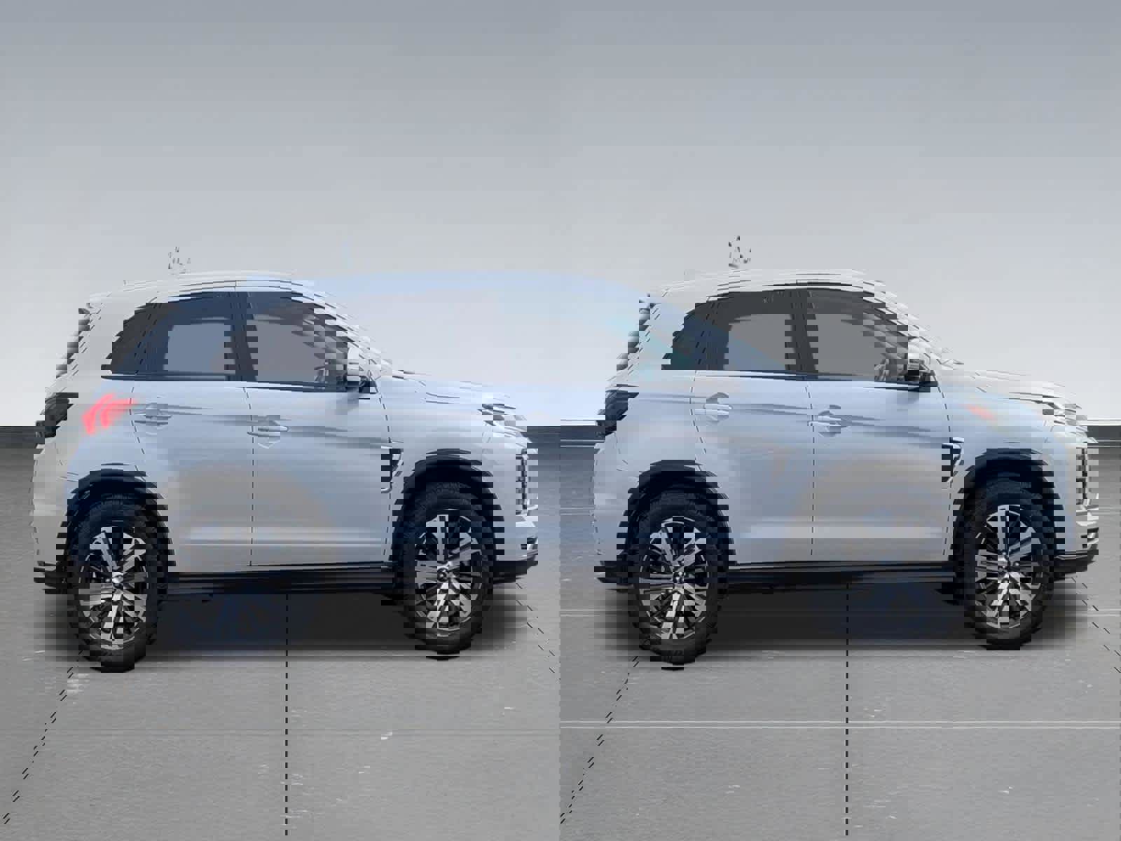 Used 2024 Mitsubishi Outlander Sport SE AWD/4WD image 4