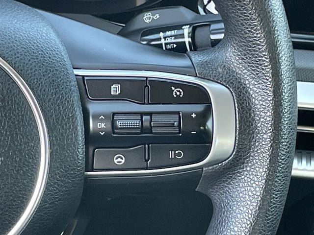 Used 2022 Kia K5 LXS FWD image 13