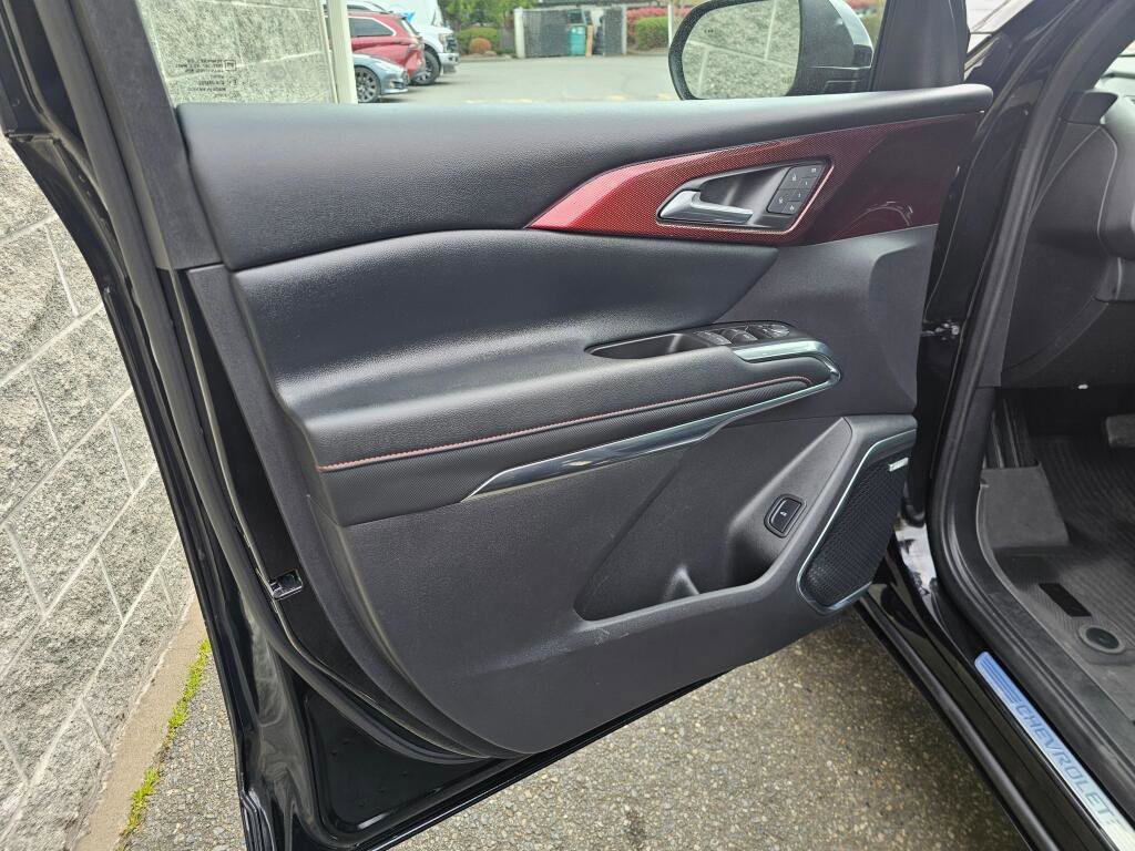 Used 2024 Chevrolet Traverse RS w/ LPO, Floor Liner Package image 24