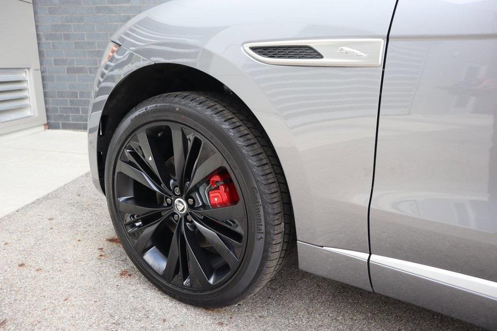 New 2025 Jaguar F-PACE R-Dynamic S image 8