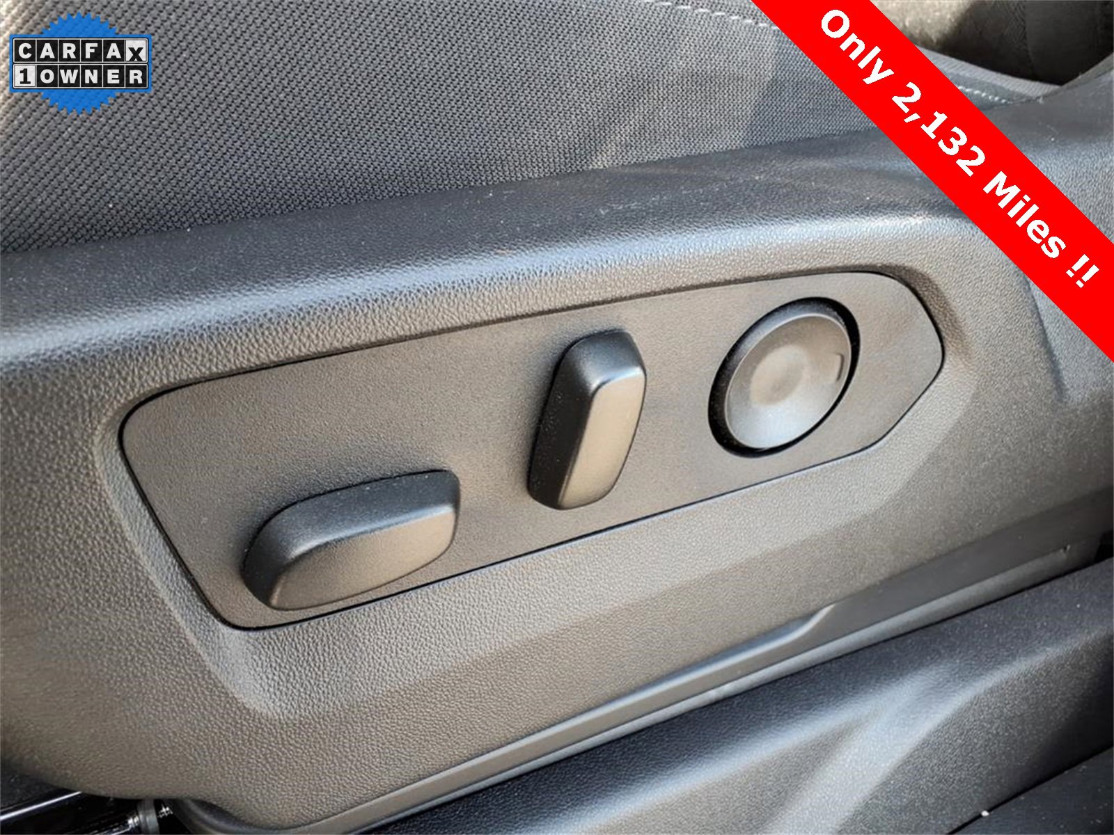 Used 2025 Chevrolet Silverado 1500 Custom Trail Boss w/ LPO, Dark Essentials Package image 20