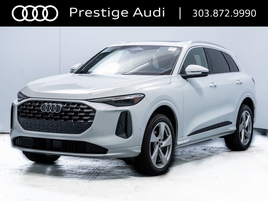 Used 2025 Audi Q5 Premium Plus w/ Premium Plus AWD/4WD image 2