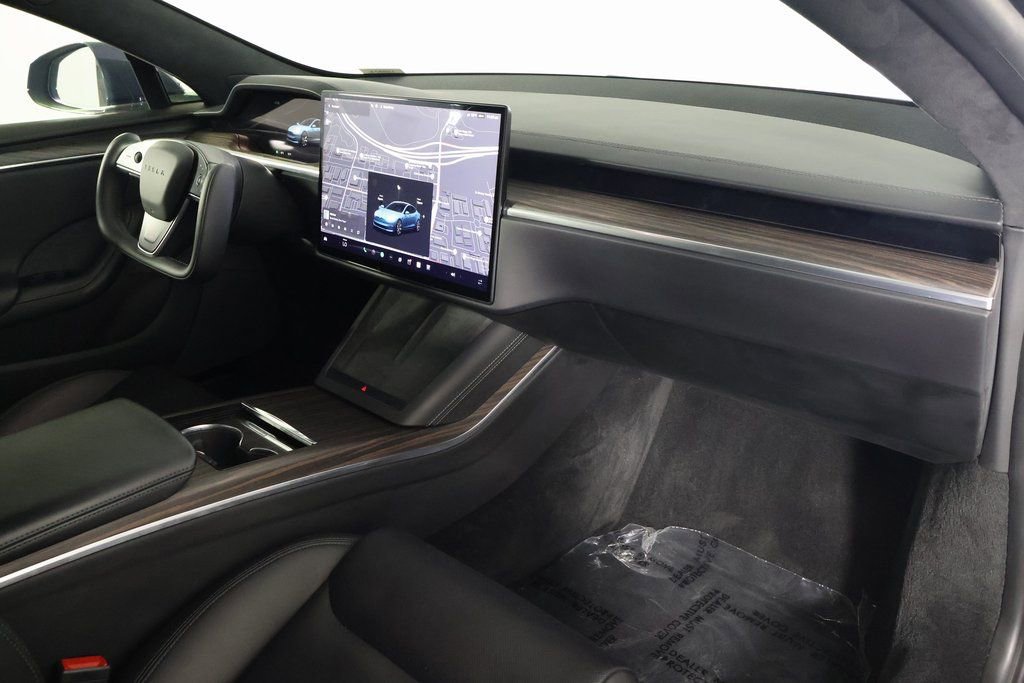 Used 2022 Tesla Model S image 9
