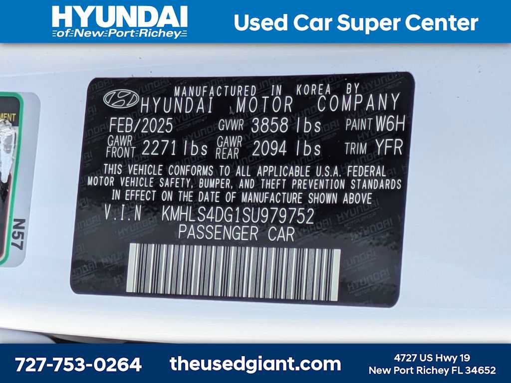 Certified 2025 Hyundai Elantra SEL FWD image 35