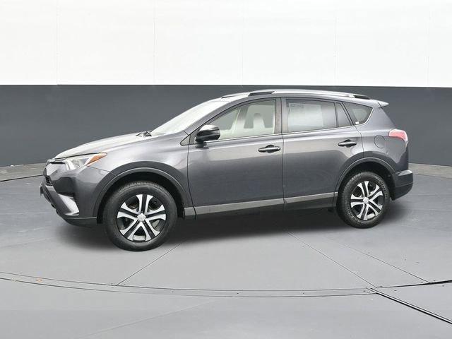 Used 2017 Toyota RAV4 LE image 5