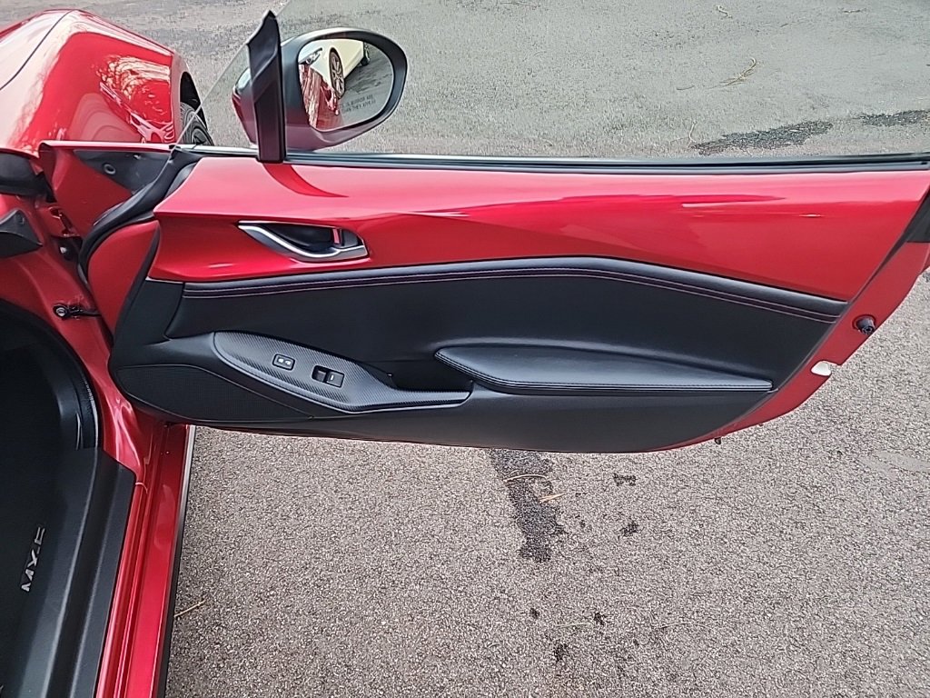Used 2017 MAZDA MX-5 Miata RF Club image 26