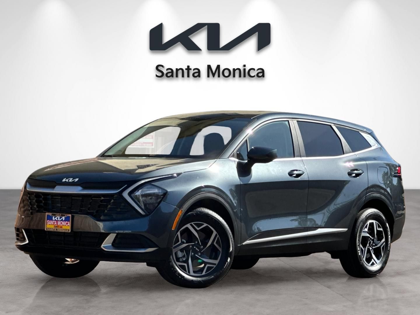 Used 2023 Kia Sportage LX AWD/4WD image 2