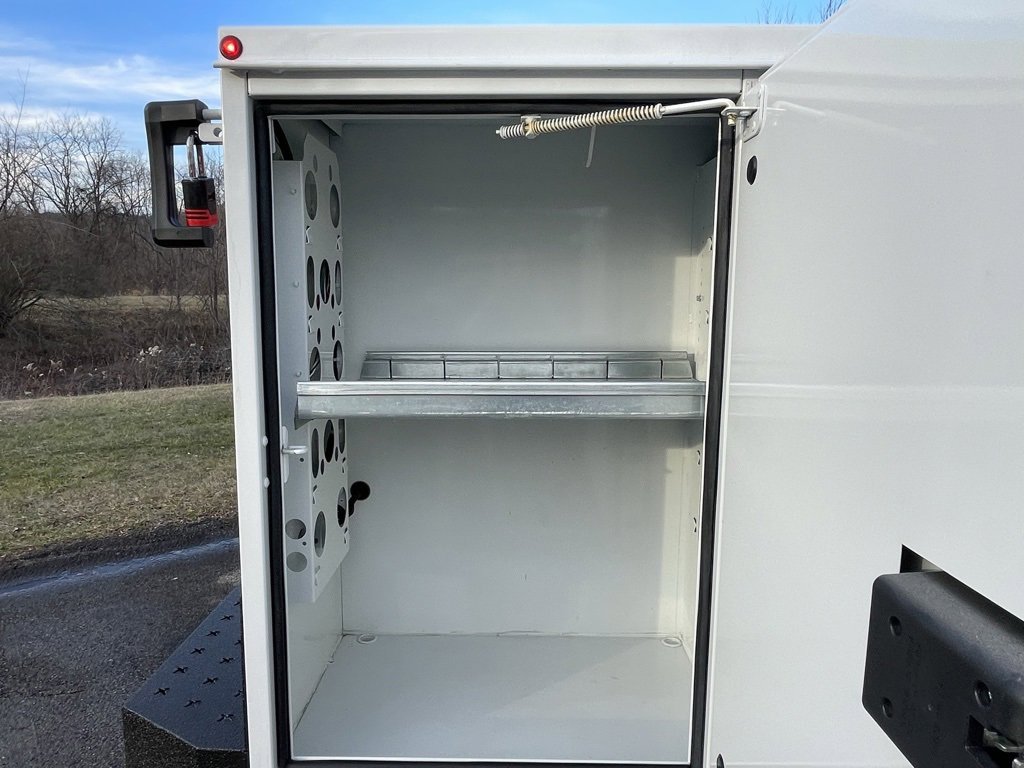 New 2026 Ford F350 XL w/ XL Chrome Package image 23