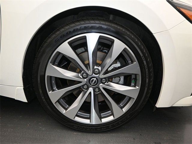 Used 2023 Nissan Maxima Platinum w/ Sport Mat Group image 21