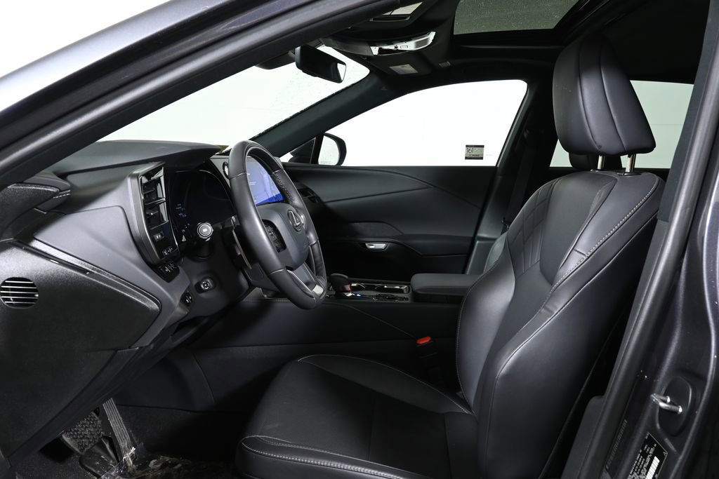Used 2025 Lexus RX 350 Premium image 3
