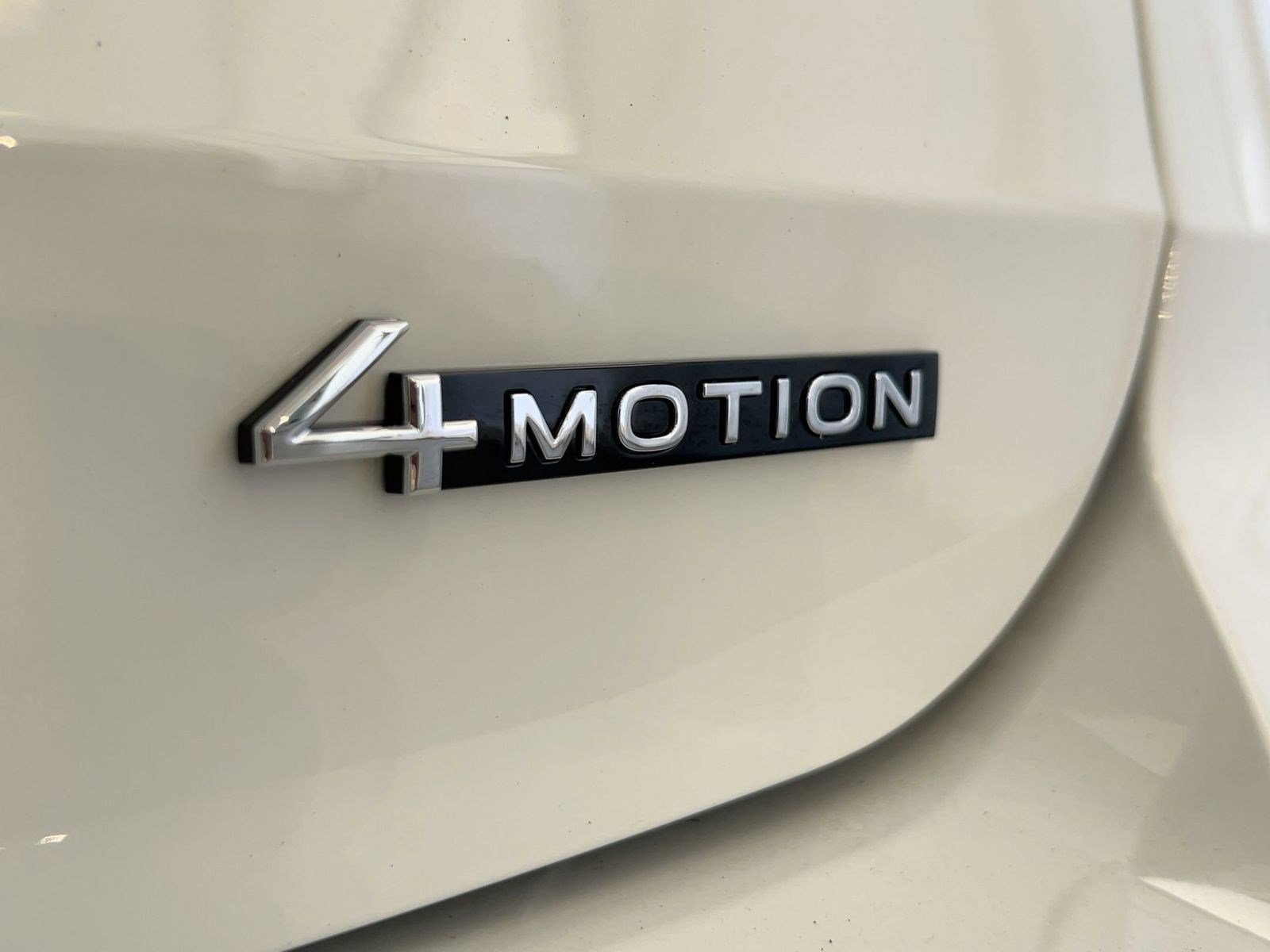 New 2026 Volkswagen Taos SEL AWD/4WD image 31