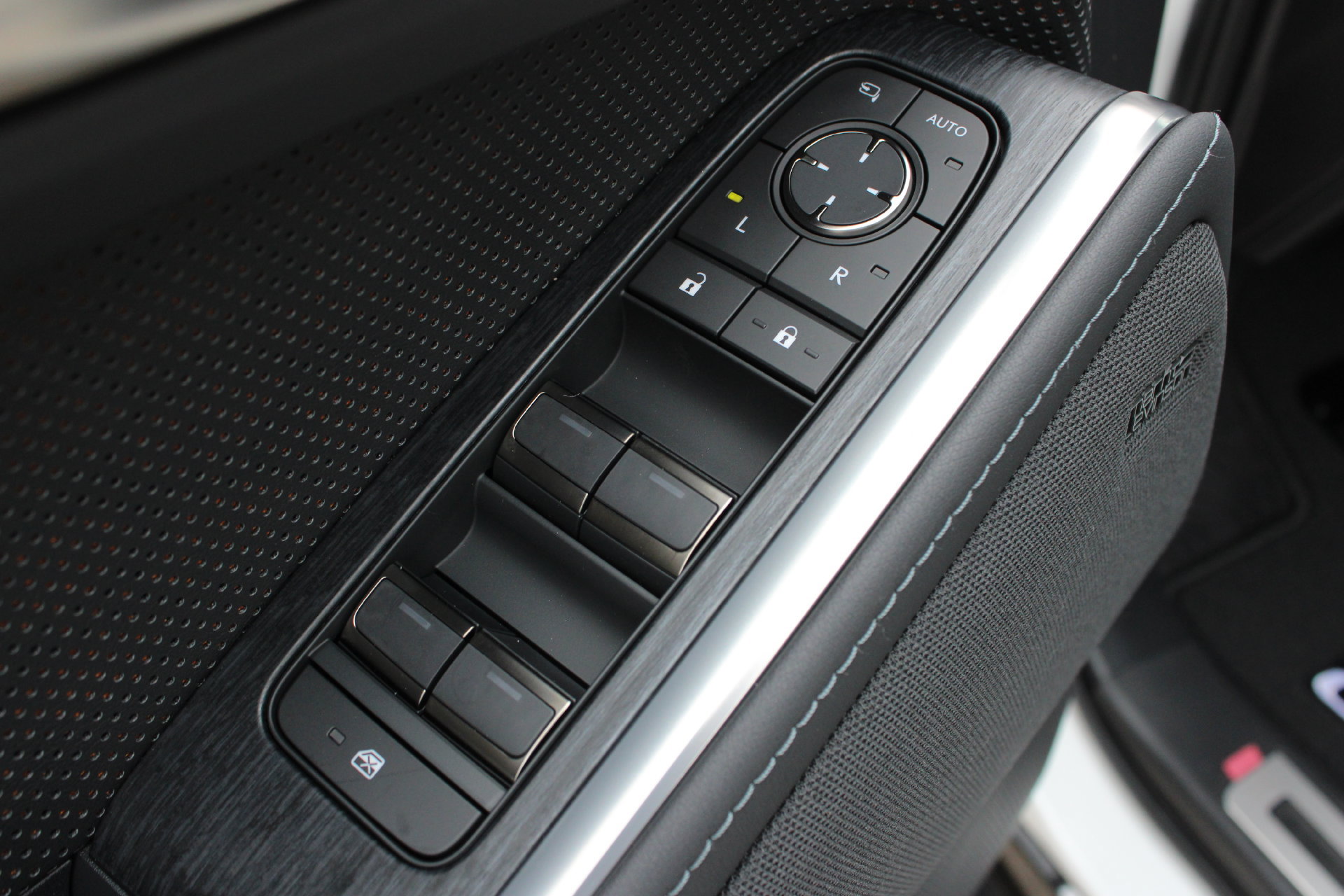 Used 2026 Lexus GX 550 AWD/4WD image 28