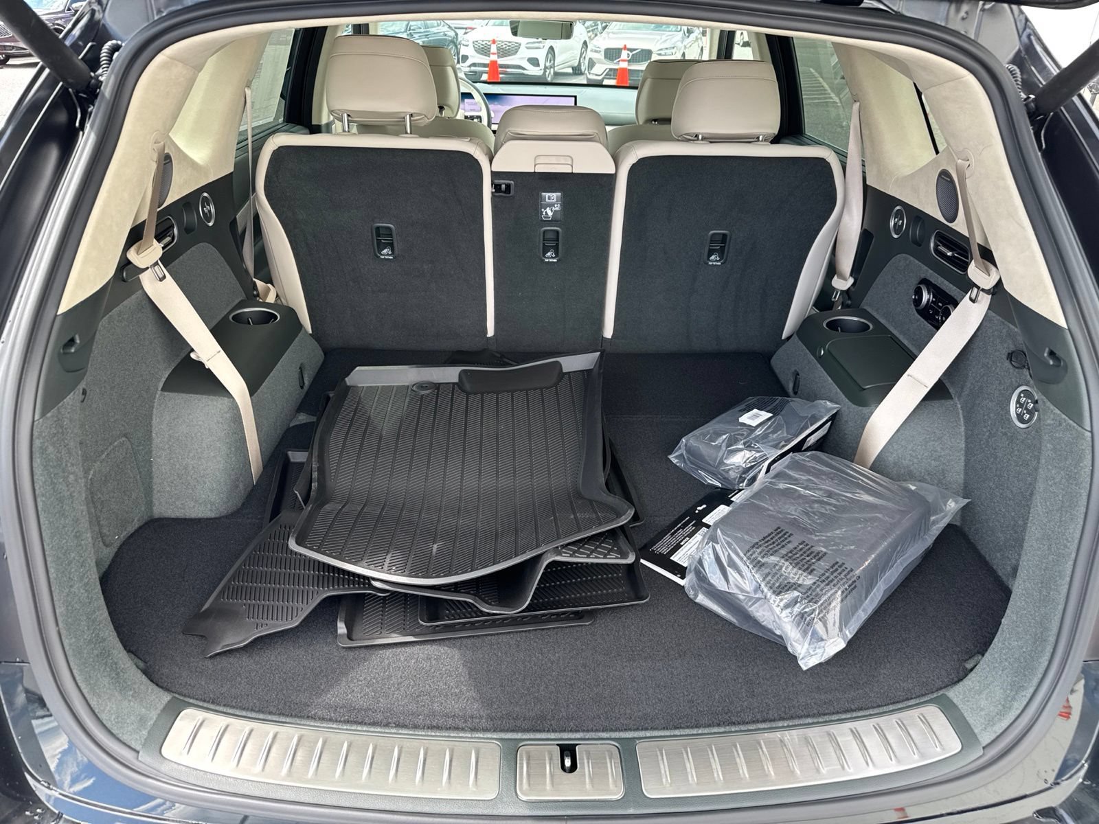 New 2026 Genesis GV80 3.5T Prestige AWD/4WD image 11
