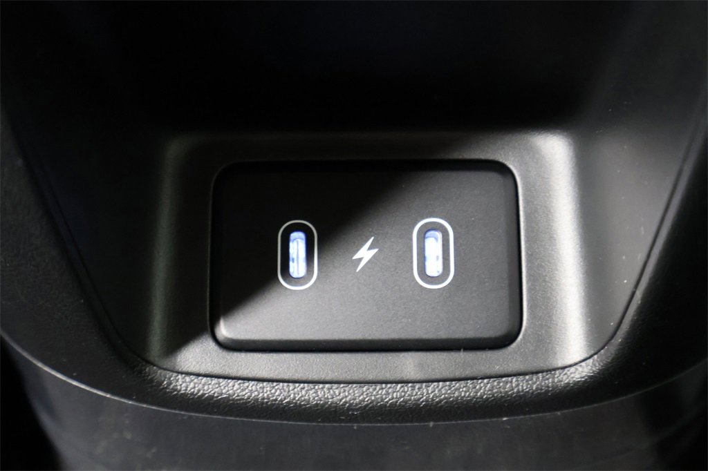 Used 2025 Hyundai Elantra Sport image 11