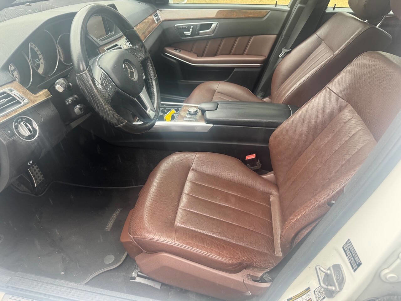 Used 2015 Mercedes-Benz E 350 E 350 4MATIC AWD 4dr Sedan w/ Premium 1 Package image 6