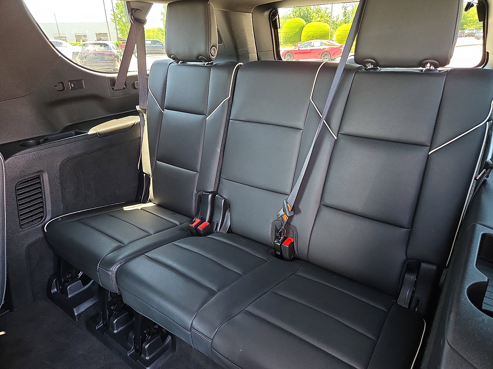 Used 2023 Cadillac Escalade ESV Premium Luxury AWD/4WD image 10
