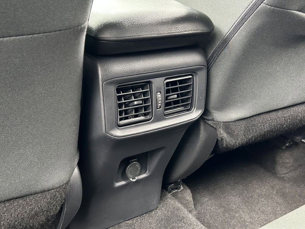 Used 2024 Toyota RAV4 LE FWD image 32