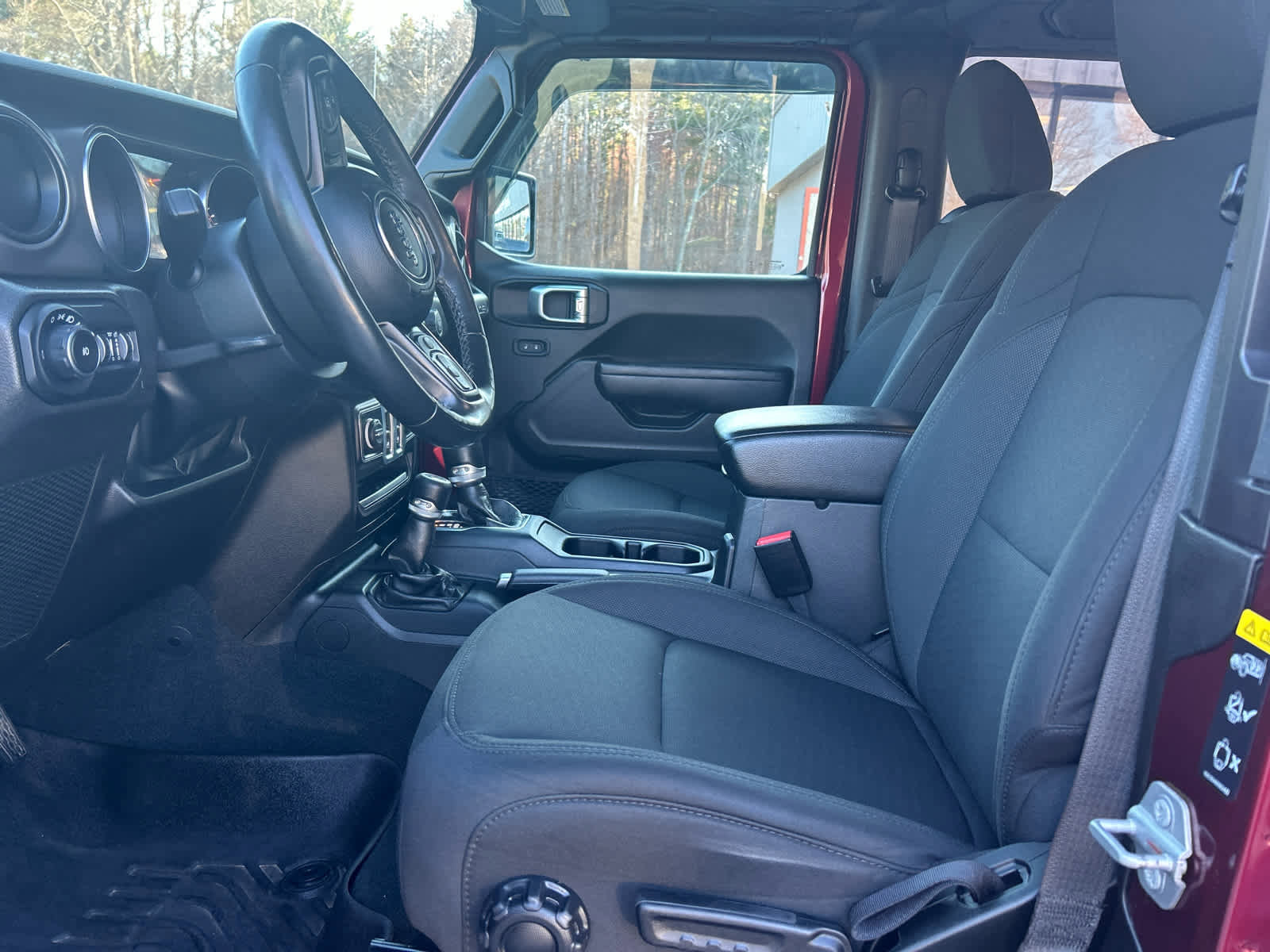 Used 2022 Jeep Wrangler Sport AWD/4WD image 23